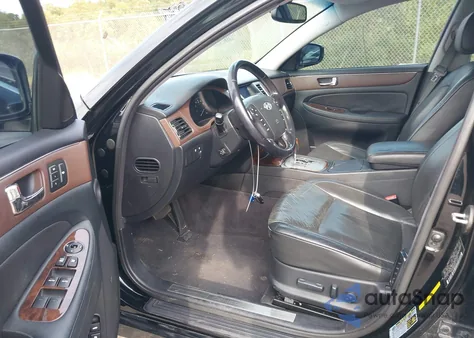 2009 Hyundai Genesis 3.8 from USA, damaged, VIN KMHGC46E99U017557